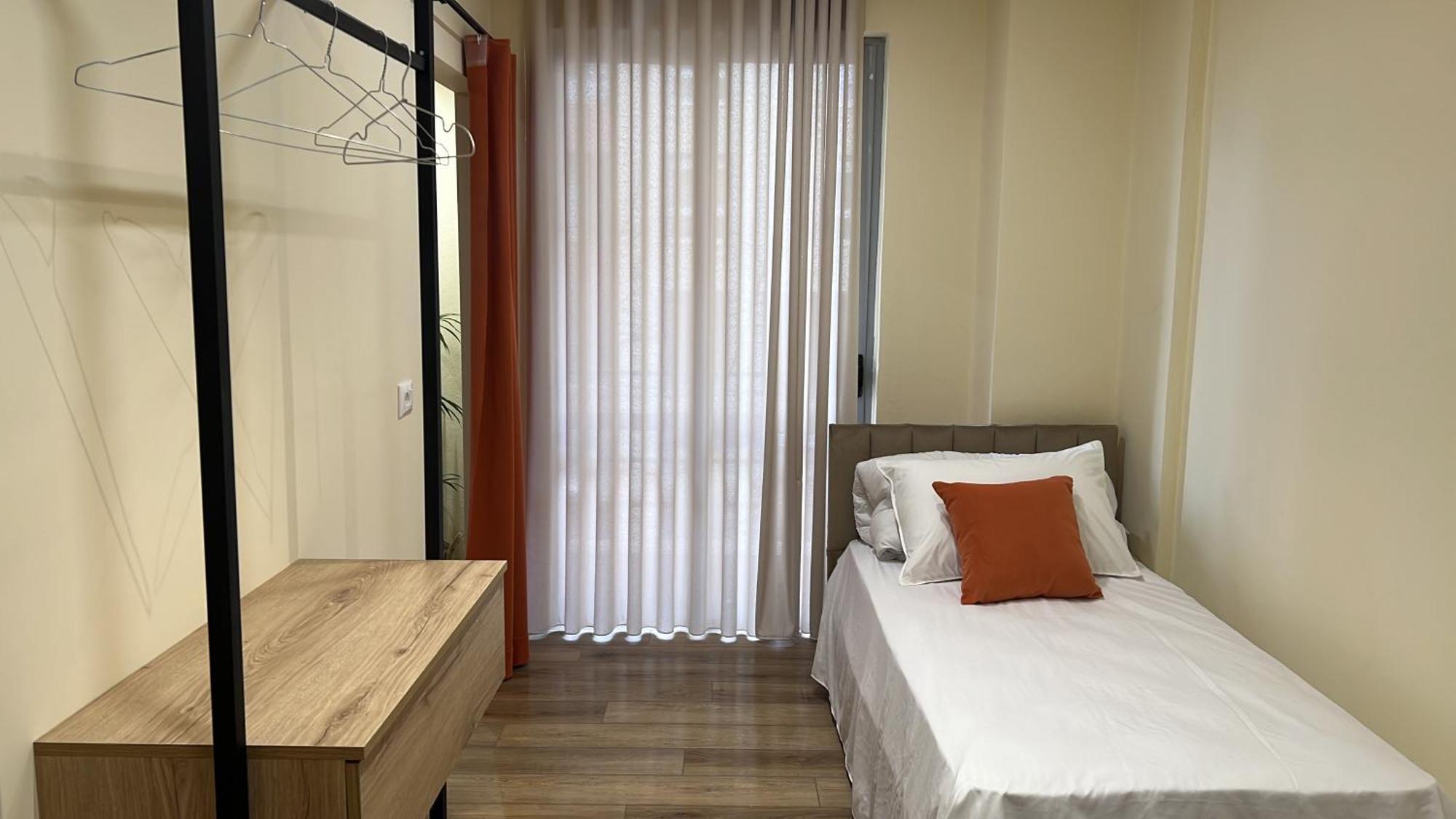 Apartment Sweet Yellow Palace, Pazari I Ri